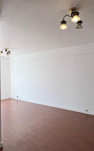 Apartamento à venda com 71m², 2 quartos e 1 vaga Apartamento à venda com 71m², 2 quartos e 1 vagaSala de Jantar