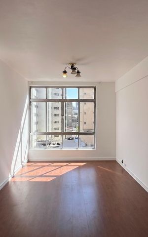 Apartamento à venda com 71m², 2 quartos e 1 vaga Apartamento à venda com 71m², 2 quartos e 1 vagaSala