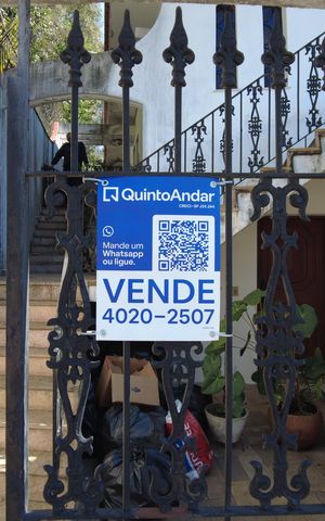 Casa à venda com 400m², 4 quartos e 6 vagasPlaquinha
