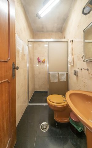 Casa à venda com 400m², 4 quartos e 6 vagasEdícula