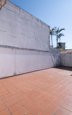 Casa à venda com 400m², 4 quartos e 6 vagasVaranda