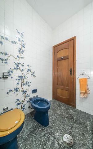 Casa à venda com 400m², 4 quartos e 6 vagasBanheiro da Suíte