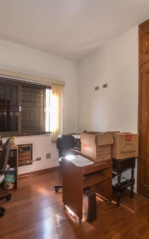 Casa à venda com 400m², 4 quartos e 6 vagasQuarto 1