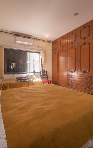 Casa à venda com 400m², 4 quartos e 6 vagasSuíte