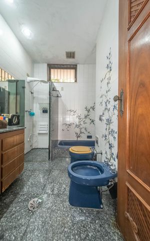 Casa à venda com 400m², 4 quartos e 6 vagasBanheiro da Suíte