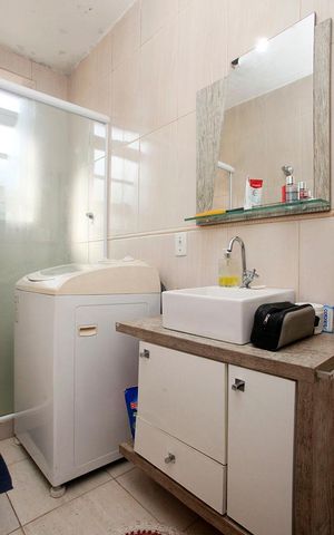 Apartamento à venda com 77m², 2 quartos e sem vagaBanheiro