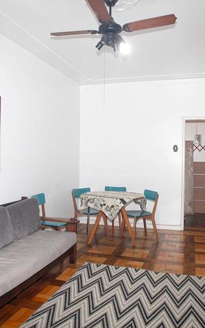 Apartamento à venda com 77m², 2 quartos e sem vagaSala