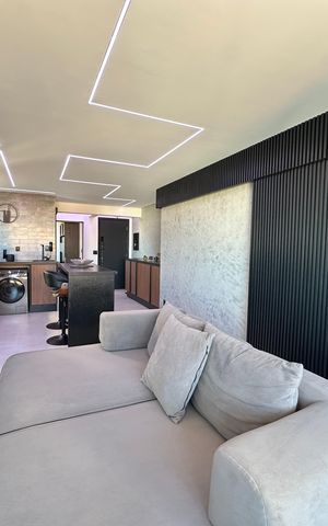 Apartamento à venda com 118m², 2 quartos e 2 vagasSala