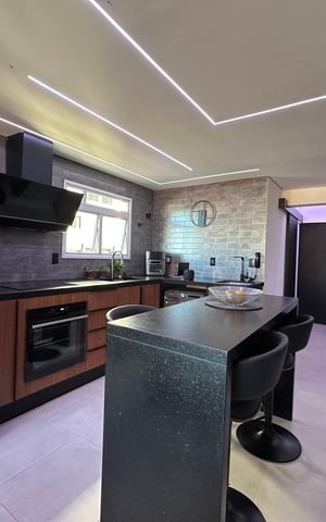 Apartamento à venda com 118m², 2 quartos e 2 vagasCozinha