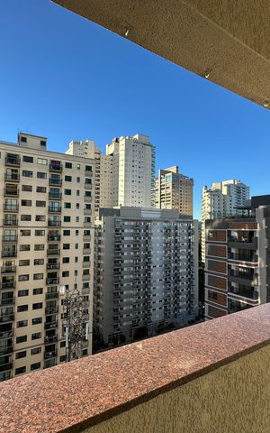 Apartamento à venda com 90m², 2 quartos e 1 vagaVaranda