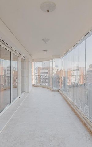 Apartamento à venda com 278m², 3 quartos e 3 vagasVaranda