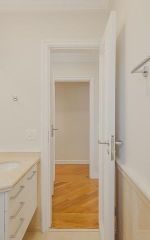 Apartamento à venda com 278m², 3 quartos e 3 vagasBanheiro da Suíte 2