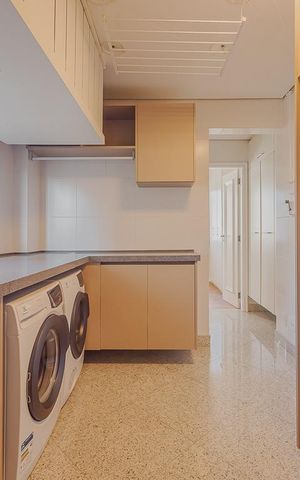 Apartamento à venda com 278m², 3 quartos e 3 vagasÁrea de Serviço
