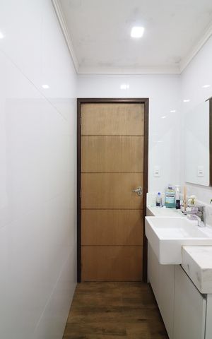 Casa à venda com 230m², 3 quartos e 2 vagasBanheiro Social