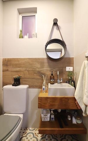 Casa à venda com 230m², 3 quartos e 2 vagasLavabo