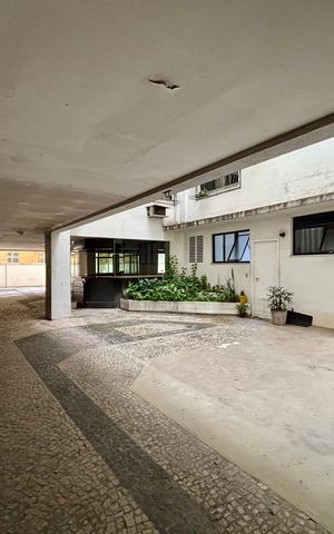 Apartamento à venda com 311m², 4 quartos e 2 vagas Apartamento à venda com 311m², 4 quartos e 2 vagasÁrea comum