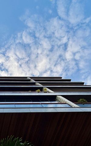 Apartamento à venda com 311m², 4 quartos e 2 vagas Apartamento à venda com 311m², 4 quartos e 2 vagasFachada