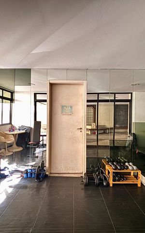 Apartamento à venda com 311m², 4 quartos e 2 vagas Apartamento à venda com 311m², 4 quartos e 2 vagasÁrea comum - academia