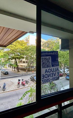 Apartamento à venda com 311m², 4 quartos e 2 vagas Apartamento à venda com 311m², 4 quartos e 2 vagasPlaca
