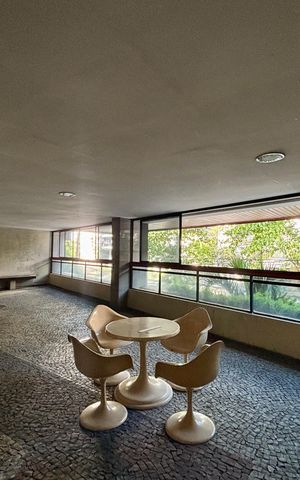 Apartamento à venda com 311m², 4 quartos e 2 vagas Apartamento à venda com 311m², 4 quartos e 2 vagasÁrea comum - salão