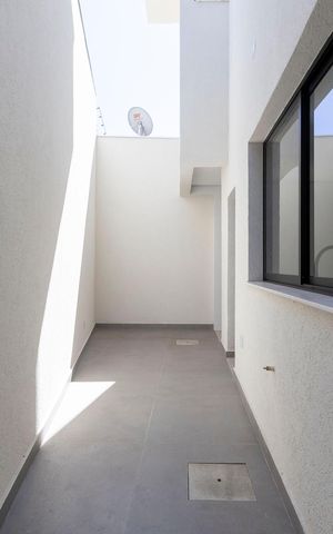 Casa à venda com 210m², 3 quartos e 2 vagas Casa à venda com 210m², 3 quartos e 2 vagasÁrea comum