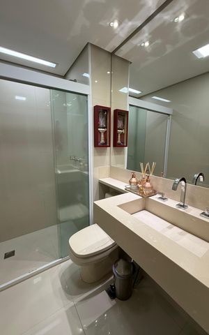 Apartamento à venda com 76m², 2 quartos e 2 vagas Apartamento à venda com 76m², 2 quartos e 2 vagasBanheiro