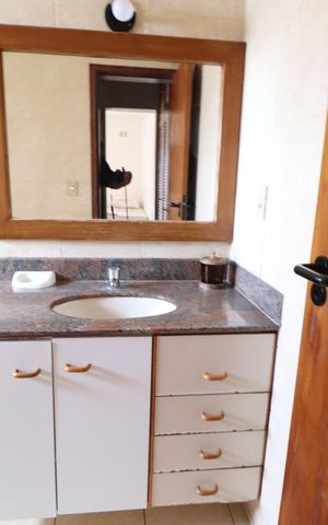 Apartamento para alugar com 170m², 3 quartos e 2 vagasBanheiro do Quarto 3