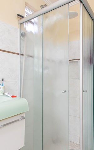 Casa à venda com 152m², 3 quartos e 3 vagasBanheiro