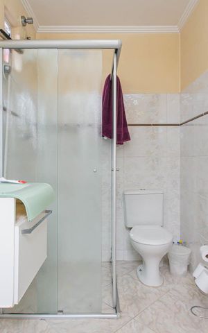Casa à venda com 152m², 3 quartos e 3 vagasBanheiro