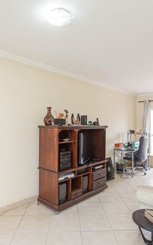 Casa à venda com 152m², 3 quartos e 3 vagasSala casa 2