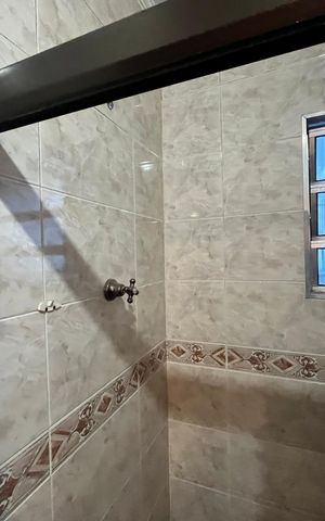 Casa à venda com 289m², 6 quartos e 2 vagasBanheiro