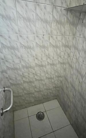 Casa à venda com 289m², 6 quartos e 2 vagasBanheiro de Serviço