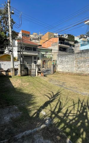 Casa à venda com 495m², 2 quartos e 5 vagas Casa à venda com 495m², 2 quartos e 5 vagasQuintal