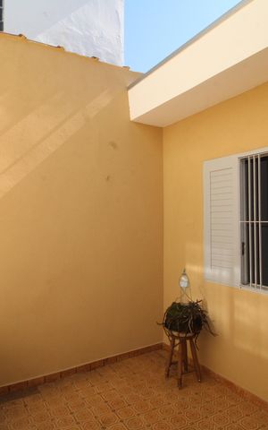 Casa à venda com 210m², 3 quartos e 4 vagasÁrea de Serviço