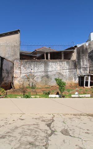 Casa à venda com 210m², 3 quartos e 4 vagasQuintal