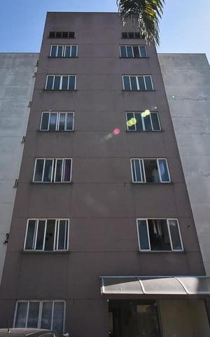 Apartamento para alugar com 60m², 2 quartos e 1 vaga Apartamento para alugar com 60m², 2 quartos e 1 vagaFachada