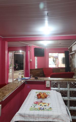 Casa à venda com 84m², 3 quartos e 2 vagasSala/Cozinha