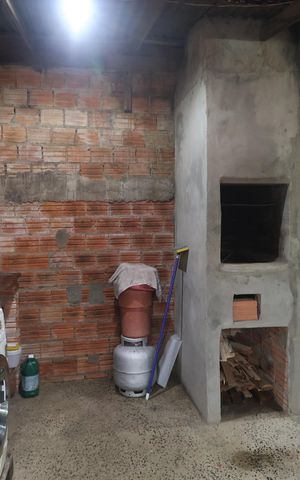 Casa à venda com 84m², 3 quartos e 2 vagasÁrea externa