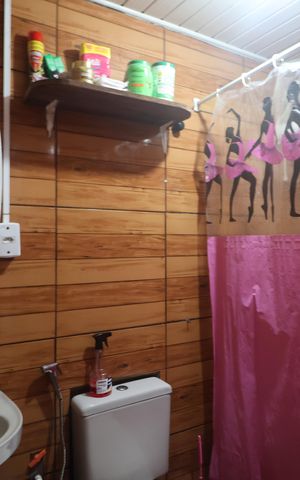 Casa à venda com 84m², 3 quartos e 2 vagasBanheiro da Suíte