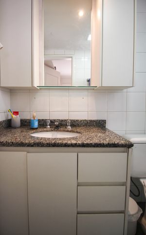 Apartamento à venda com 100m², 3 quartos e 2 vagasBanheiro da Suíte