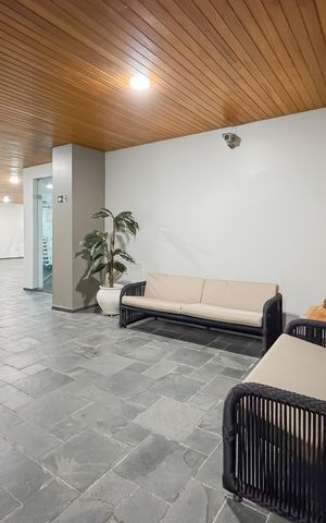 Apartamento à venda com 51m², 2 quartos e 1 vaga Apartamento à venda com 51m², 2 quartos e 1 vagaÁrea comum - Hall social
