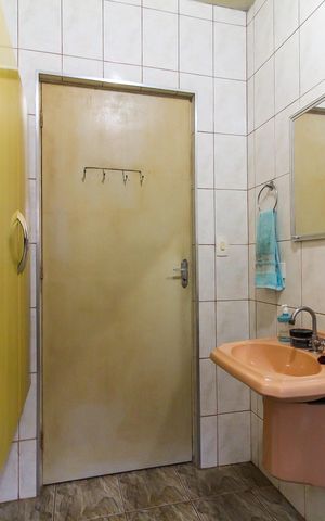 Casa à venda com 84m², 1 quarto e 2 vagasBanheiro