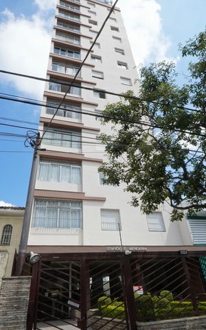 Apartamento à venda com 120m², 3 quartos e 1 vagaFachada