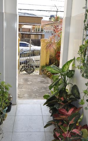 Casa à venda com 75m², 3 quartos e sem vagaÁrea comum