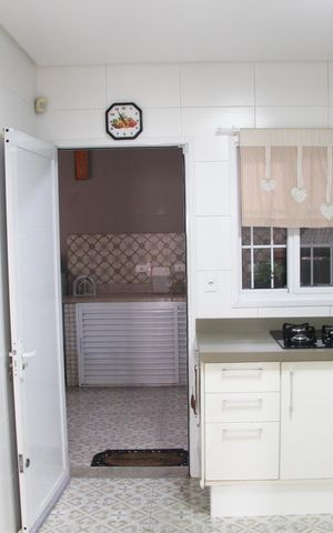 Casa para alugar com 240m², 3 quartos e 3 vagasCozinha