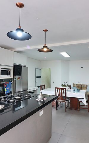 Casa para alugar com 370m², 3 quartos e 4 vagasCopa e Cozinha