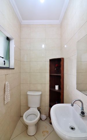 Casa para alugar com 370m², 3 quartos e 4 vagasBanheiro de serviço