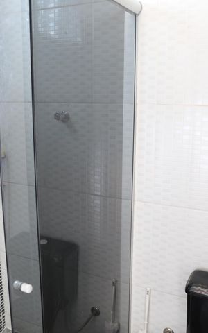 Casa à venda com 180m², 2 quartos e 2 vagasBanheiro Social