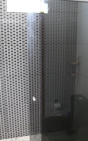 Casa à venda com 180m², 2 quartos e 2 vagasBanheiro Social