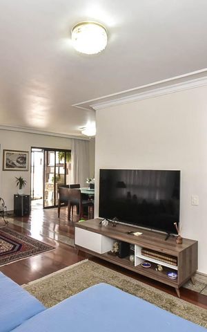 Apartamento para alugar com 228m², 4 quartos e 4 vagasSala